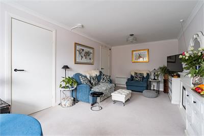 1/9 Ladywell Avenue, Claycot Park, Edinburgh, EH12 7LG - image 3