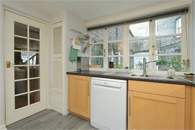 48A Timber Bush, The Shore, Edinburgh, EH6 6QH - image 9
