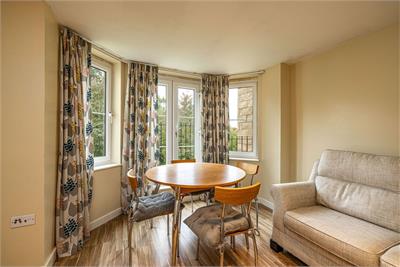 8/4 Weavers Linn, Tweedbank, TD1 3SX - image 4