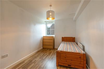 8/4 Weavers Linn, Tweedbank, TD1 3SX - image 6