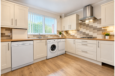 3B, John Street, Largs, KA30 8DT - image 2