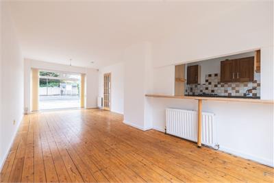 74 Drum Brae South, Edinburgh, EH12 8TH - image 3