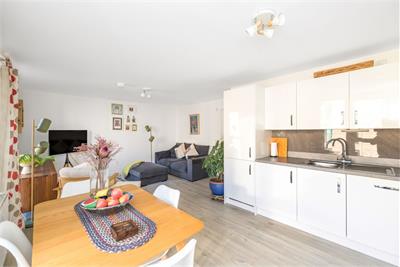 4/5 Barnie Terrace, Portobello, Edinburgh, EH15 1BU - image 3