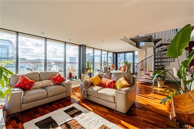 5/9 Rennie's Isle, Edinburgh, EH6 6QA - image 2