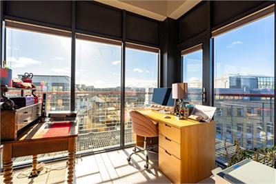 5/9 Rennie's Isle, Edinburgh, EH6 6QA - image 13