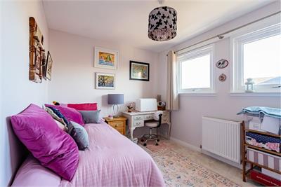 5/9 Rennie's Isle, Edinburgh, EH6 6QA - image 23