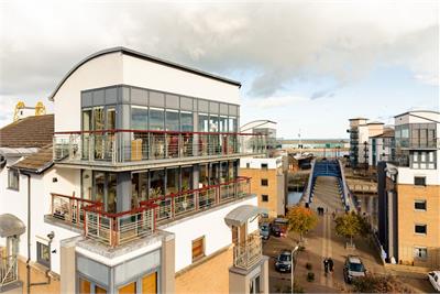 5/9 Rennie's Isle, Edinburgh, EH6 6QA - image 28