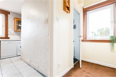 38 Longstone Crescent, Edinburgh, EH14 2AT - image 9