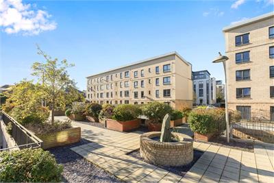 11/3 Colonsay Close, Edinburgh, EH5 1BT - image 17