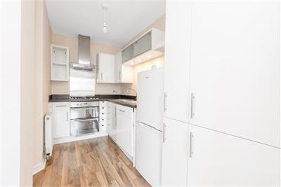 11/3 Colonsay Close, Edinburgh, EH5 1BT - image 6