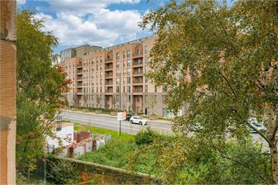 11/9 Caledonian Crescent, Edinburgh, EH11 2AN - image 13