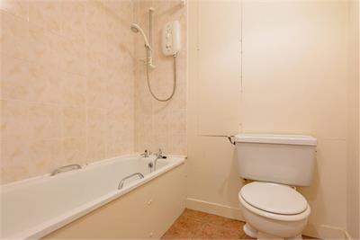 11/9 Caledonian Crescent, Edinburgh, EH11 2AN - image 10