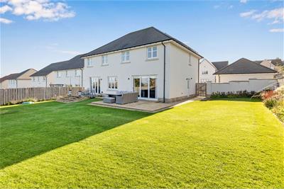 40 Cassidy Wynd, Balerno, Edinburgh, EH14 7FE - image 37