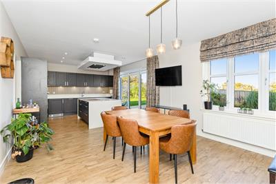 40 Cassidy Wynd, Balerno, Edinburgh, EH14 7FE - image 7