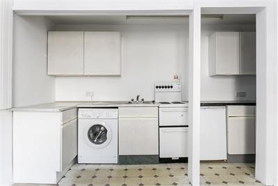43/2 St. Patrick Square, Edinburgh, EH8 9ET - image 6