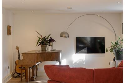 2 Overton Farm Road, Kirkliston EH29 9GS - image 3
