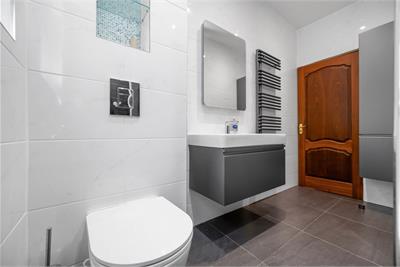30 Albany Street, Dunfermline, KY12 0RA - image 19