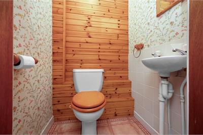 30 Albany Street, Dunfermline, KY12 0RA - image 19