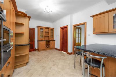 30 Albany Street, Dunfermline, KY12 0RA - image 9