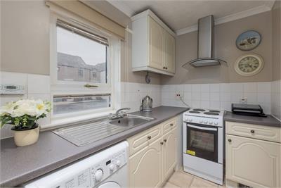 29 The Paddockholm, Edinburgh, EH12 7XP - image 3