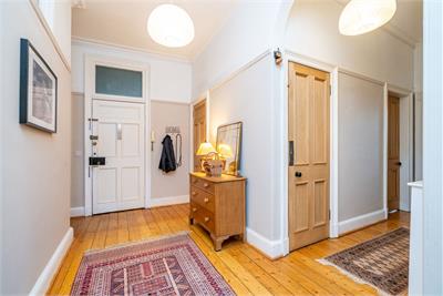 93/1 Warrender Park Road, Marchmont, Edinburgh, EH9 1EW - image 11