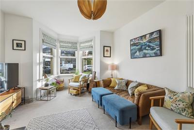 22 Parkgrove Avenue, Barnton, Edinburgh, EH4 7QJ - image 3