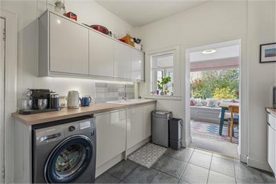 22 Parkgrove Avenue, Barnton, Edinburgh, EH4 7QJ - image 5