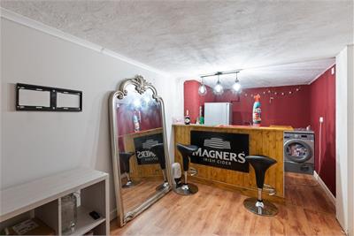 17 Hillpark Wood, Edinburgh EH4 7TA - image 18