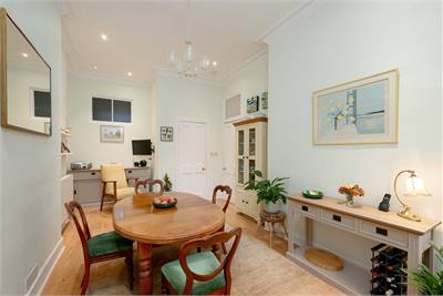 107 Warrender Park Road, Marchmont, EH9 1EN - image 11