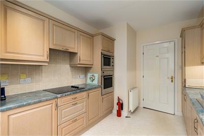 21/4 Mortonhall Road, Grange, Edinburgh, EH9 2HS - image 12