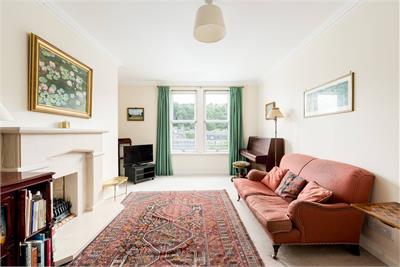 21/4 Mortonhall Road, Grange, Edinburgh, EH9 2HS - image 3