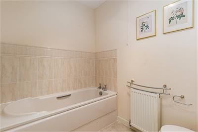 21/4 Mortonhall Road, Grange, Edinburgh, EH9 2HS - image 22