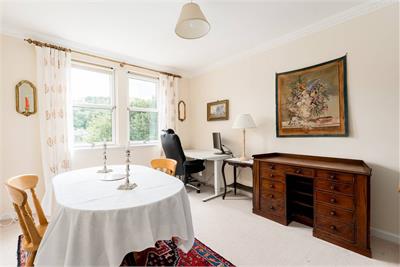 21/4 Mortonhall Road, Grange, Edinburgh, EH9 2HS - image 5