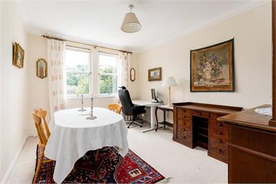 21/4 Mortonhall Road, Grange, Edinburgh, EH9 2HS - image 7