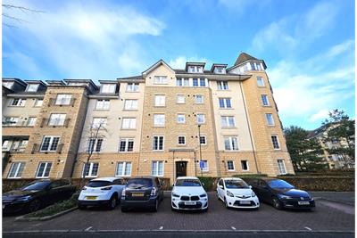 7/12 Powderhall Brae, Edinburgh, EH7 4GE - image 1