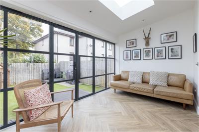 3c St Marks Lane, Portobello, EH15 2PX - image 2