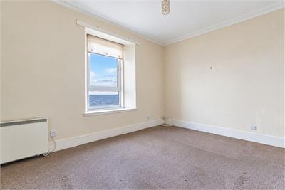 Flat 3, 86 Gallowgate Street, Largs, KA30 8LZ - image 2