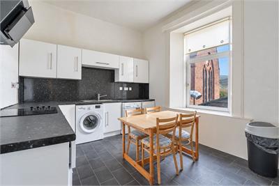 Flat 3, 86 Gallowgate Street, Largs, KA30 8LZ - image 4