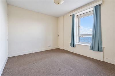 Flat 3, 86 Gallowgate Street, Largs, KA30 8LZ - image 5