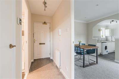 1/6 South Gyle Mains, Edinburgh, EH12 9HS - image 12