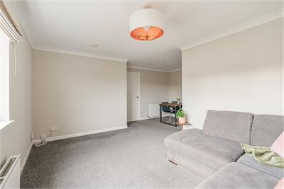 1/6 South Gyle Mains, Edinburgh, EH12 9HS - image 4