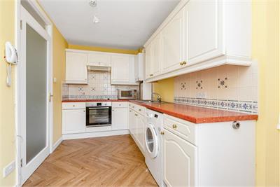 40 Nellfield, Liberton, Edinburgh, EH16 6DY - image 4