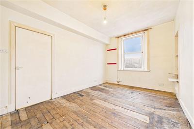 22 (1F2) Trafalgar Lane, Leith, Edinburgh, EH6 4DJ - image 2