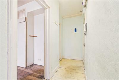 22 (1F2) Trafalgar Lane, Leith, Edinburgh, EH6 4DJ - image 6