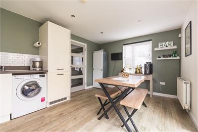 2 Achnacarry Street, Edinburgh, EH17 8GP - image 6