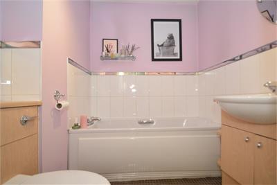 1/2, 17 Branklyn Court, Glasgow, G13 1GL - image 11