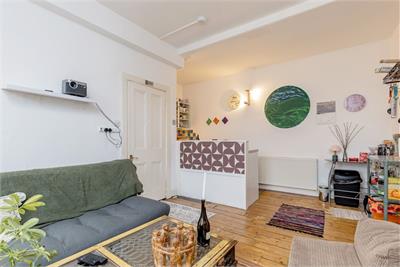 60/5 Albion Road, Leith, Edinburgh, EH7 5QZ - image 2