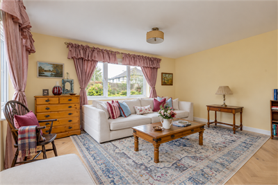1 Combe Road, Gilmerton, Edinburgh, EH17 8YZ - image 2