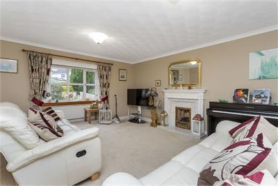 15 Willow Tree Place, Balerno, Edinburgh, EH14 5AZ - image 3