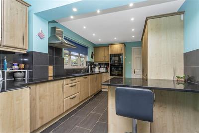 15 Willow Tree Place, Balerno, Edinburgh, EH14 5AZ - image 6